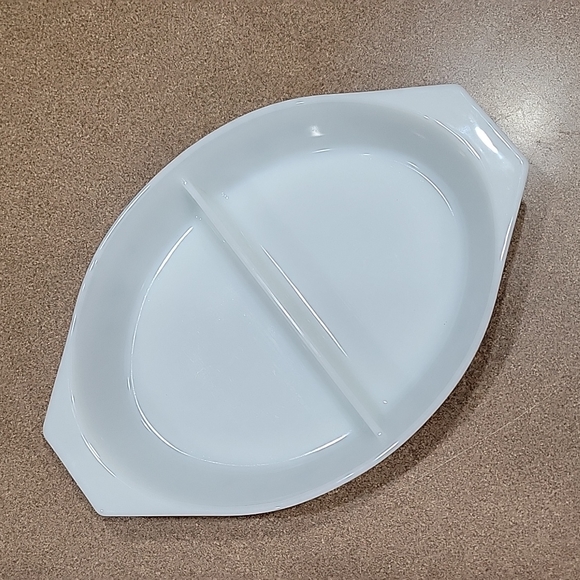 Vintage Pyrex "Compass" Divided Dish!!! - Picture 2 of 16